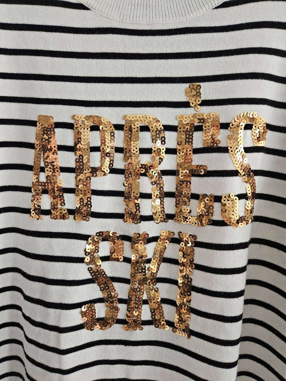 NWOT Marled Striped Sweater With Sequin 'Apres Ski' Graphic - Picture 2 of 9